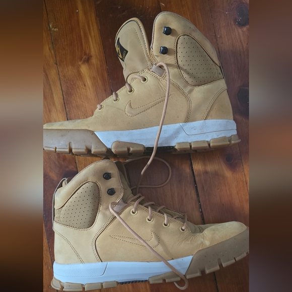 Nike Air Nevitz 6 454402 - 772 Size 10 - Picture 1 of 5